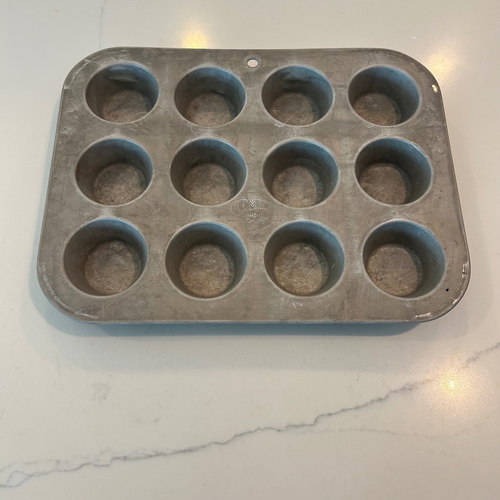 Comet Aluminum Mini Muffin Pan Made in USA Kitchenware Silver Vintage 12 Cup